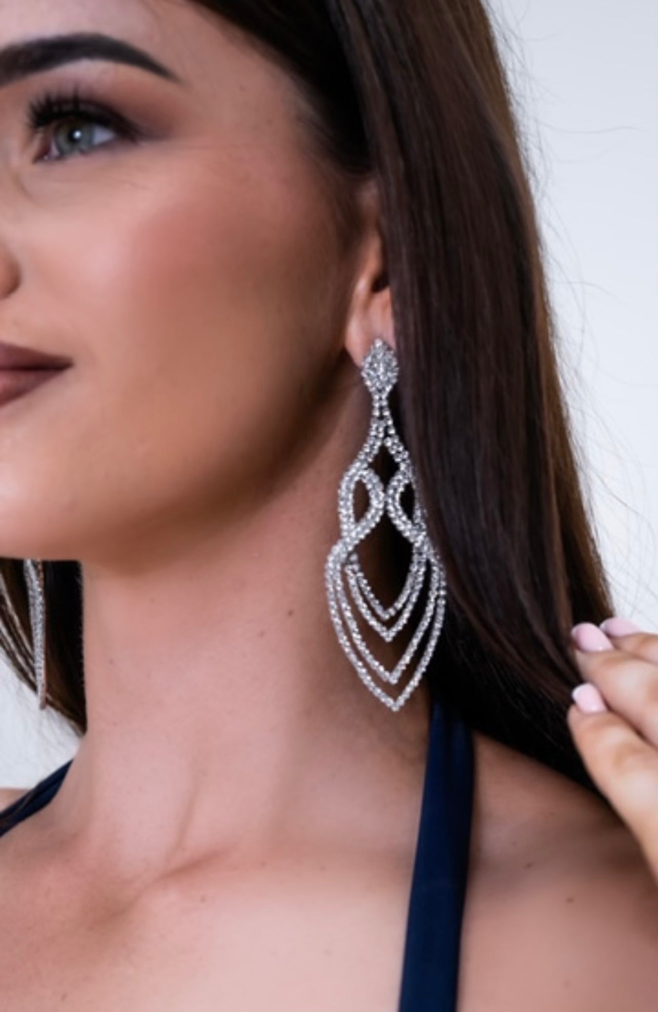 The "KAITLYN" Medium Silver Earrings